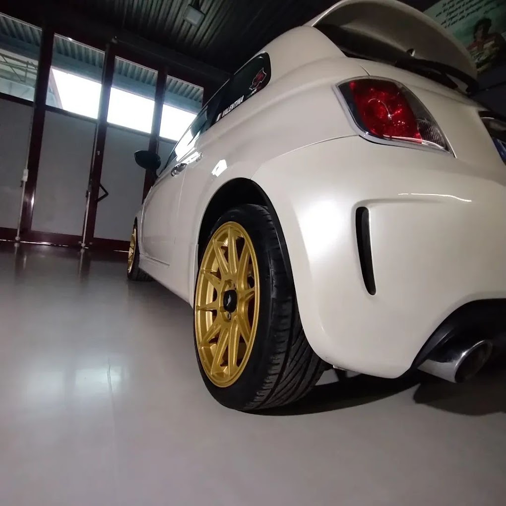 Abarth nello studio Clax